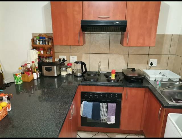 2 BEDROOM APARTMENT FOR SALE IN WATERVAL EAST